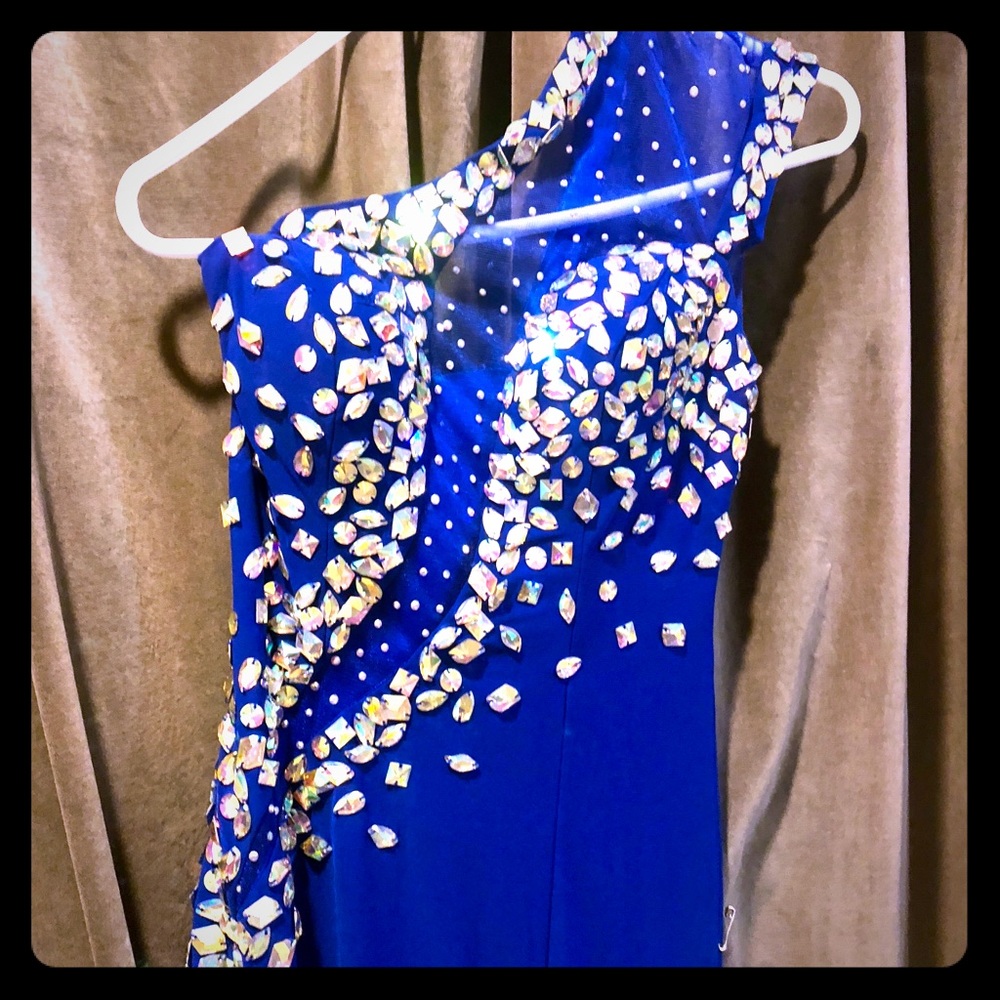 Formal full length prom gown. Blue w/iridescent